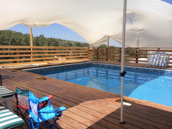 רועי, מושב חרות